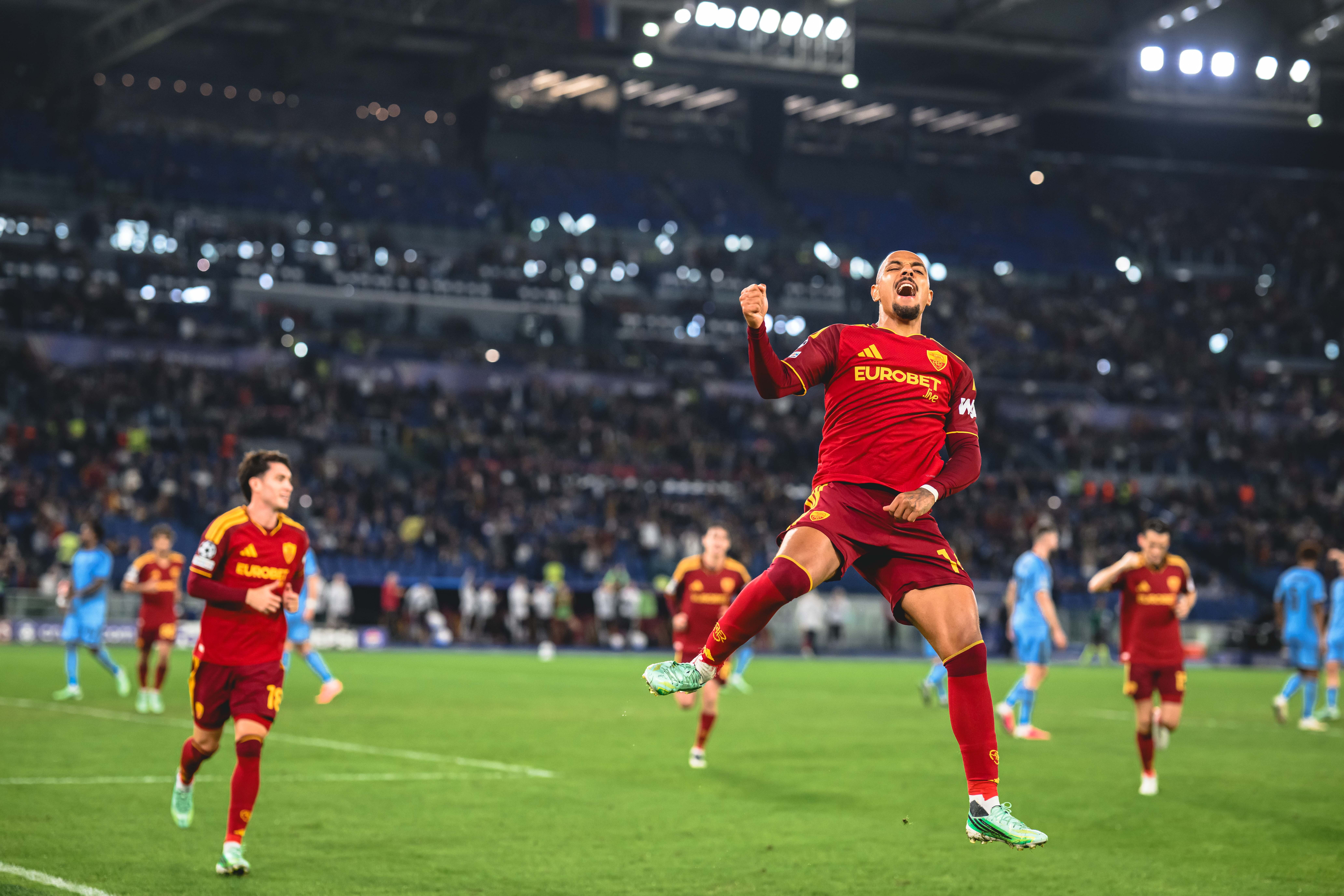 Malen scores again as Roma's Bobby takes on the attack load