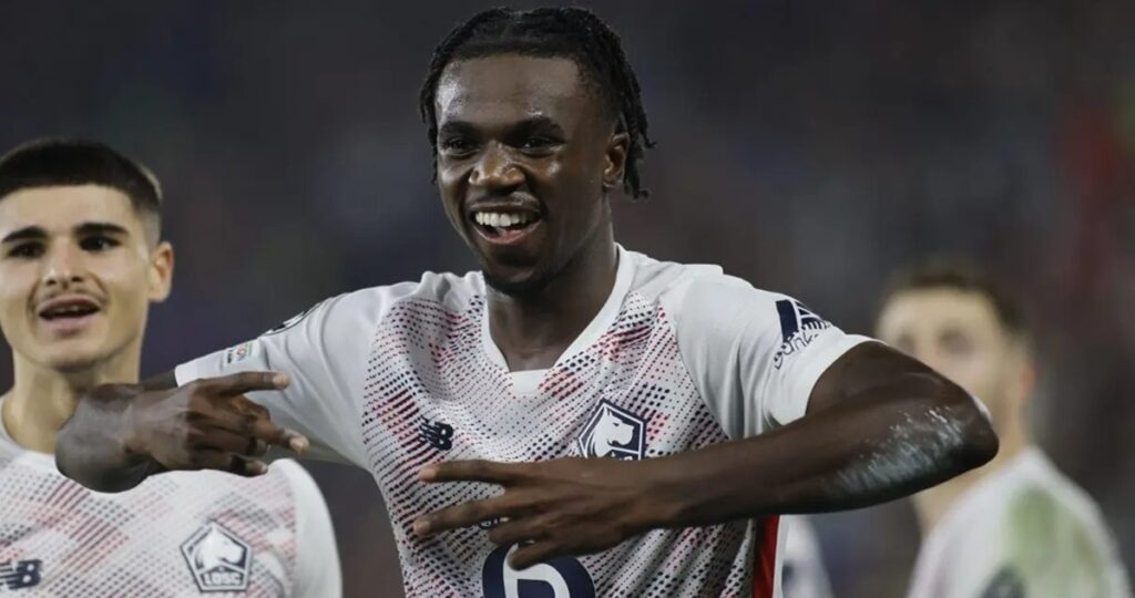 Mukau: a physical, vertical midfielder who could give Roma a new engine